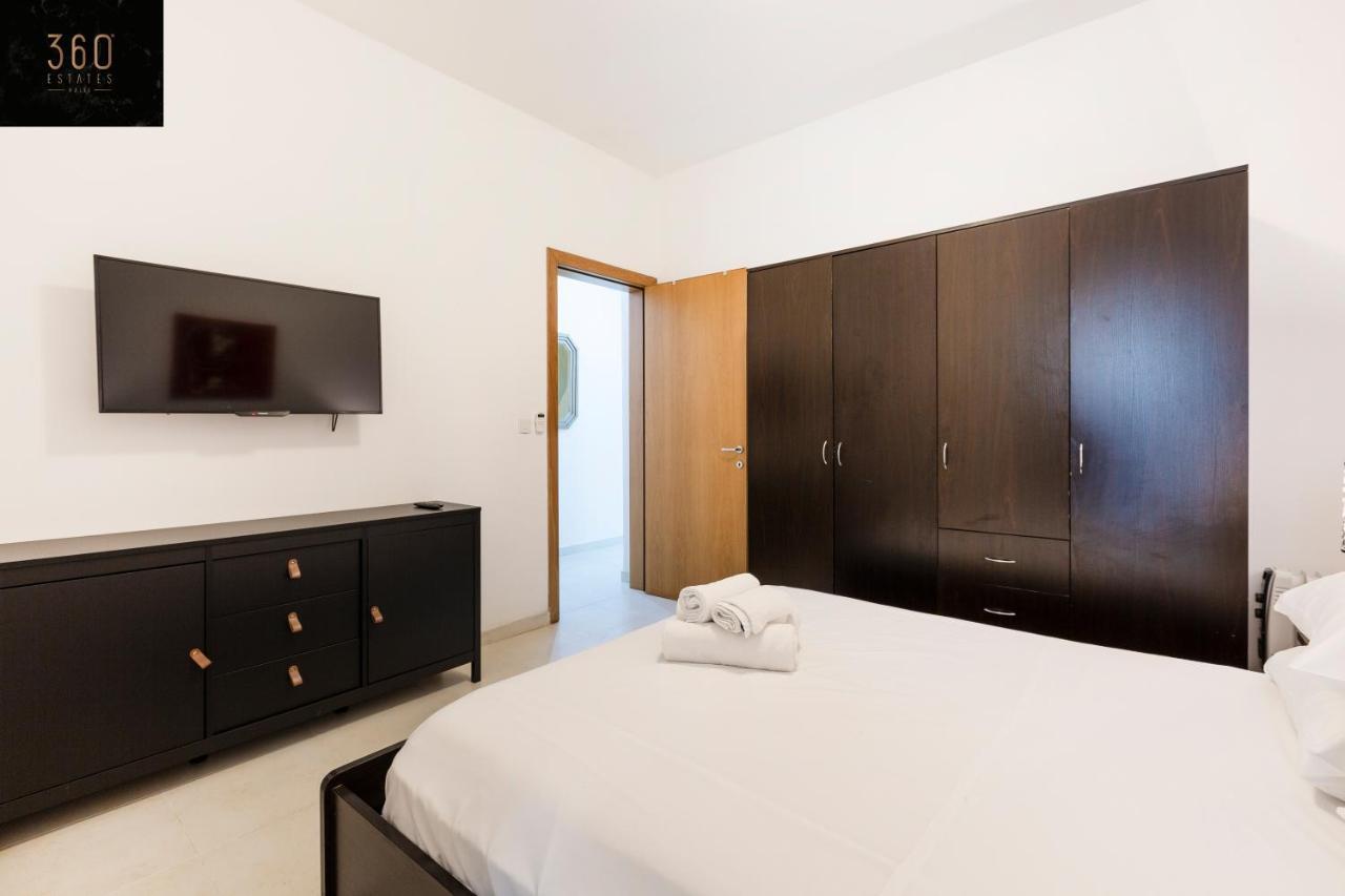 Centre Paceville Apt With Terrace, Bbq & Wifi By 360 Estates St. Julian's Zewnętrze zdjęcie